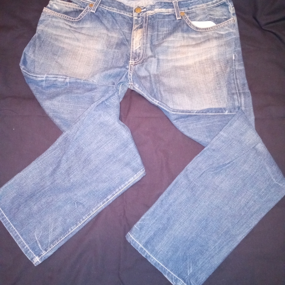 Robin Jeans - Picture 2 of 5